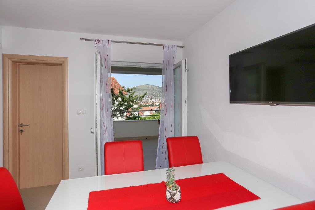 Apartments Ivan Трогир Экстерьер фото