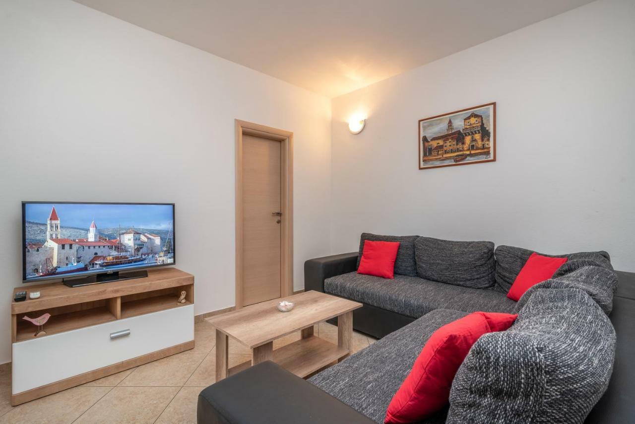 Apartments Ivan Трогир Экстерьер фото