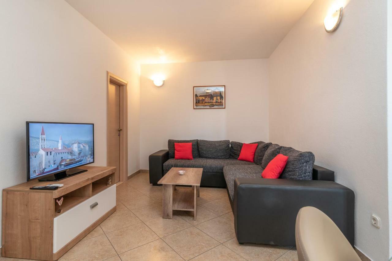 Apartments Ivan Трогир Экстерьер фото