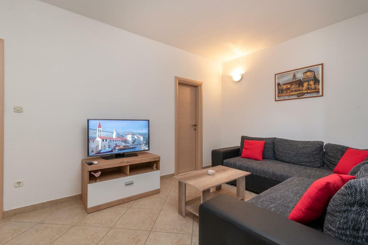 Apartments Ivan Трогир Экстерьер фото
